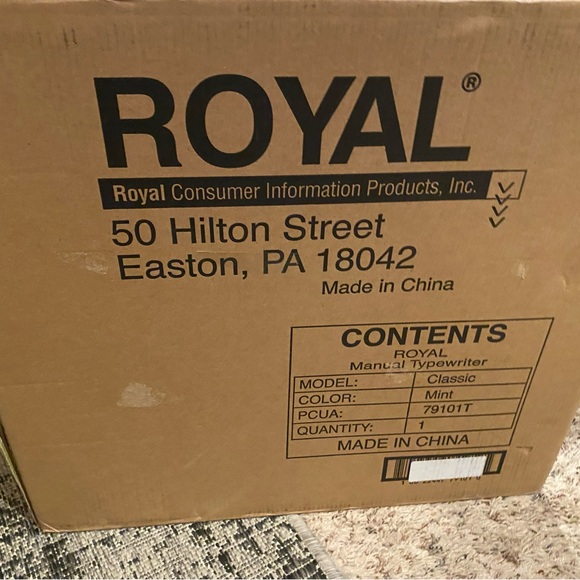 Royal typewriter, Teal, Decorative Accents for Home and functional. - Picture 4 of 14